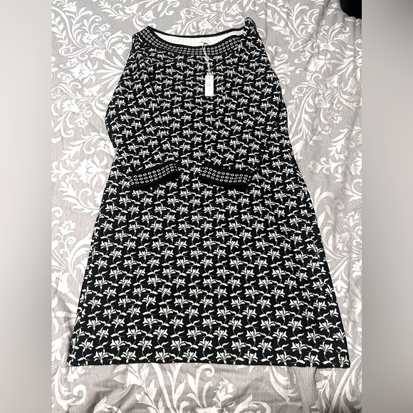 Max Studio NWT floral print sweater dress - Picture 2 of 5